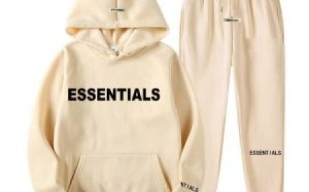 Essentials Hoodie for Street Style Lovers – Understated and Bold