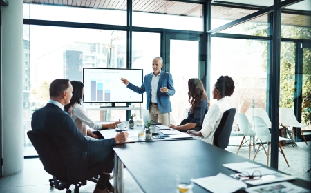 How Freelancers Can Find Clients Internationally Using Online Marketplaces