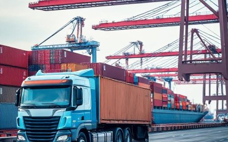 Why Land Freight Services from Dubai to KSA Are Essential for Regional Trade