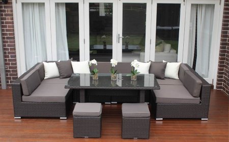 How Australian Interior Designers Use Wholesale Furniture to Save Costs