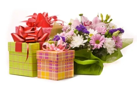 Experience the Joy of Cake and Flower Delivery Dubai