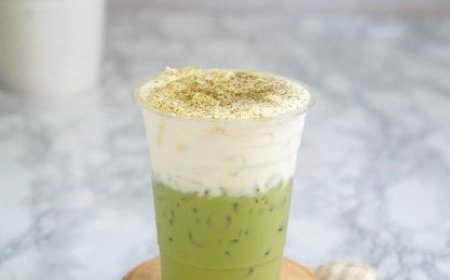 How to Make Authentic Thai Tea at Home