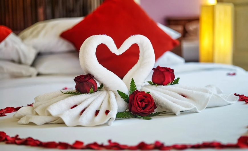Romantic Room Decoration in Dubai Magical Moments for Your Special Someone